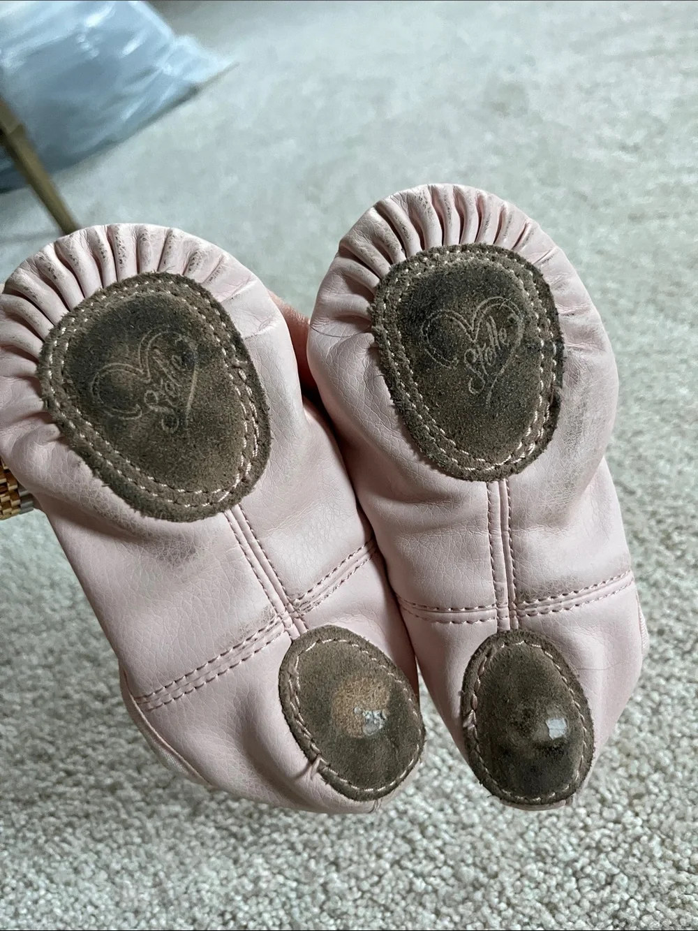 Stelle Soft Pink Leather Girls’ Ballet Slippers with Suede Pads Sz. 8